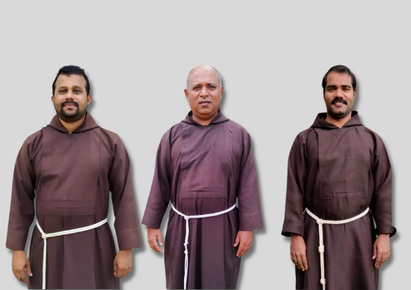 Da destra a sinistra: Fr. Joseph Felix (2 Cons.), Fr. Robinson Melkis (Delegato), Fr. Henry Jacob (1 Cons.)  