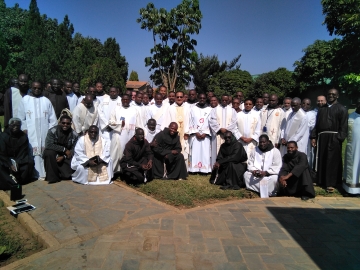Uma escola franciscana para formadores na África